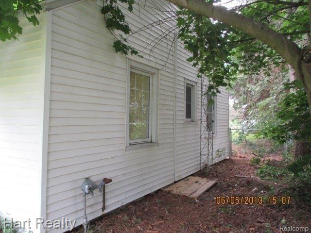 4816 Church Street Applegate, MI 48401 - Photo 3 of 14 117.jpg