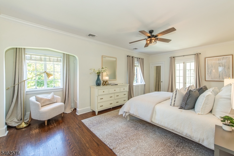 496 Ridgewood Avenue Glen Ridge, NJ 07028 - Photo 29 of 50 Gallery Image 29