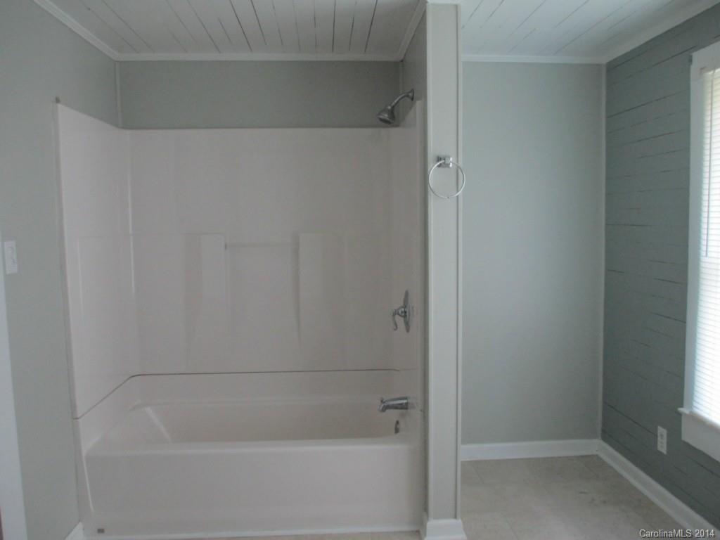 4091 Flat Creek Road Lancaster, SC 29720 - Photo 12 of 19 a close up of a bathtub