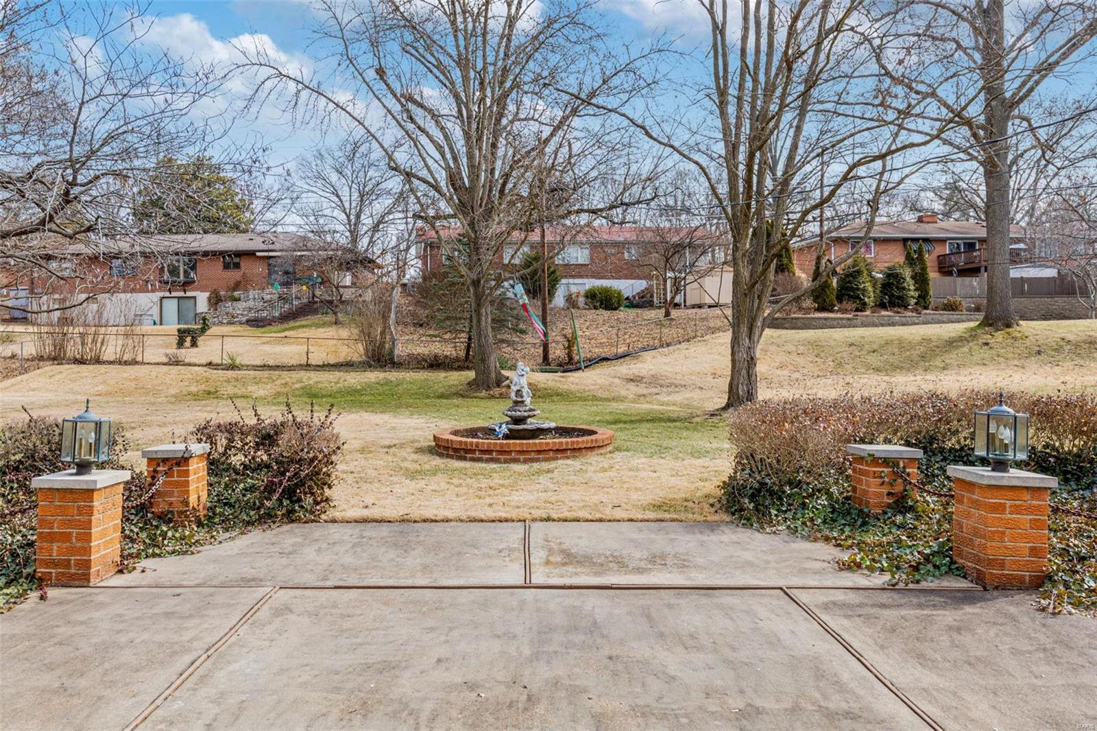 4546 Mellowlight Drive St. Louis, MO 63129 - Photo 29 of 33