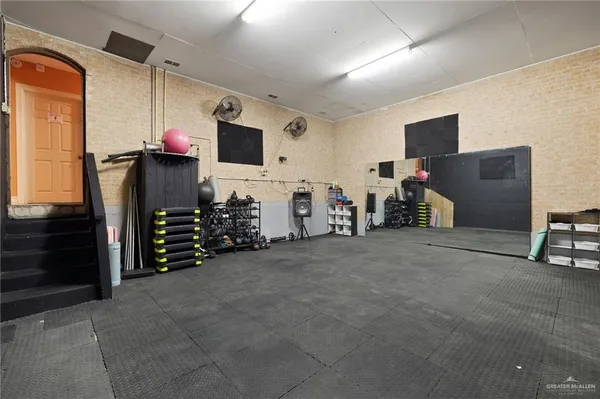 a view of a storage & utility room