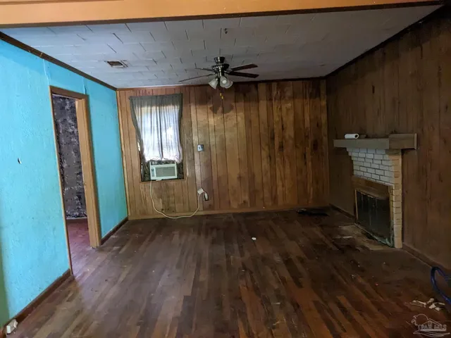 $189,000 | 2430 Dog Track Road, Pensacola, FL 32506