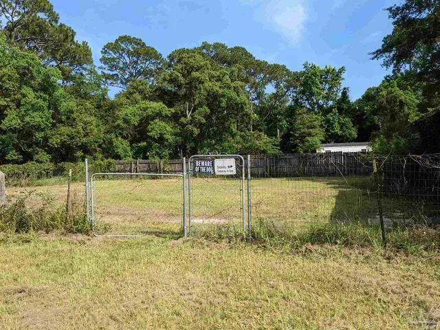 $189,000 | 2430 Dog Track Road, Pensacola, FL 32506