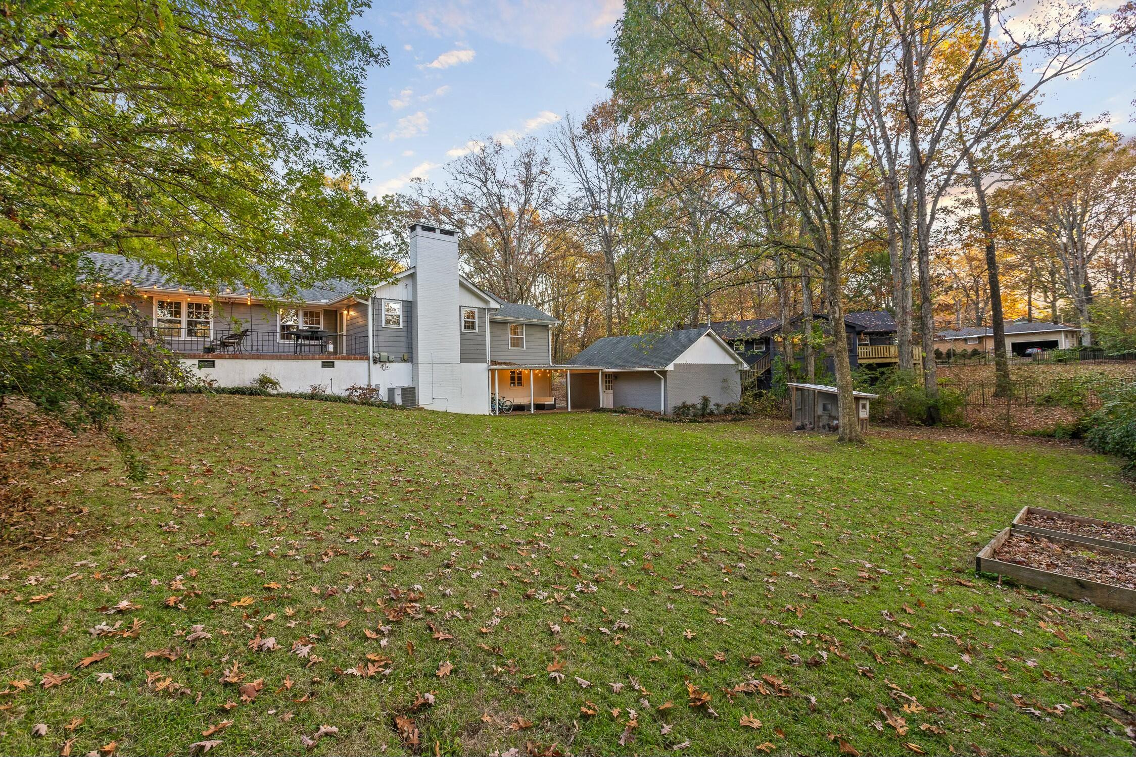 1102 Crown Point Road West Signal Mountain, TN 37377 - Photo 4 of 55 tempImageHWNkP3