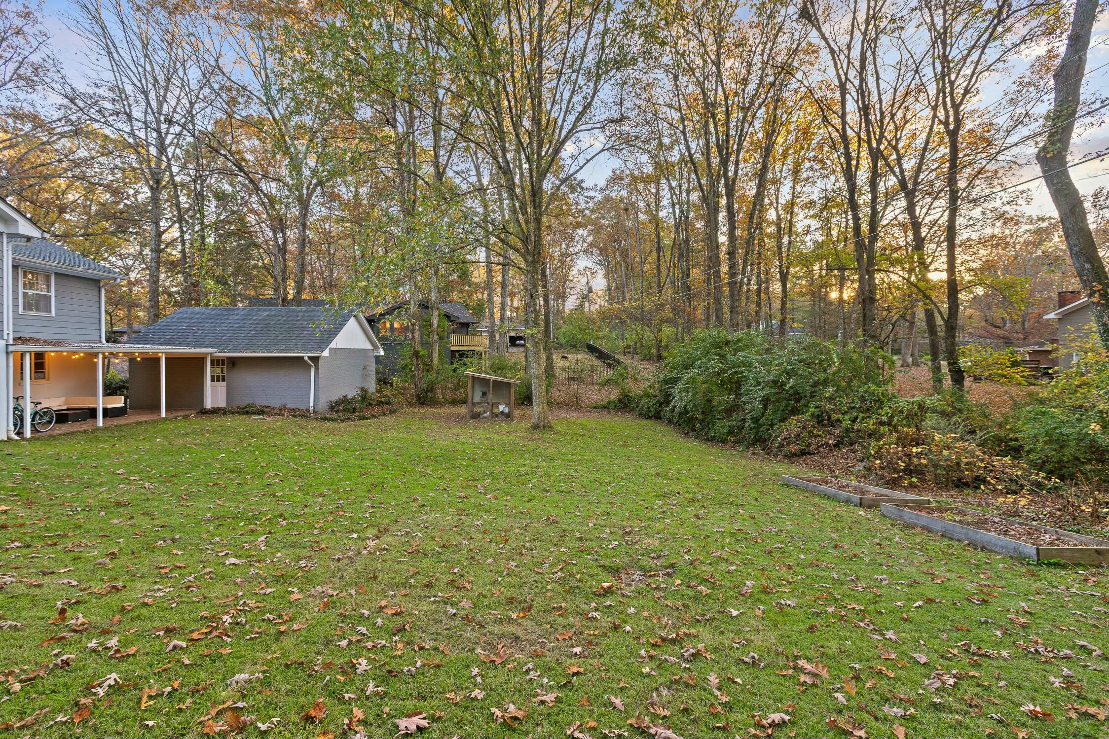 1102 Crown Point Road West Signal Mountain, TN 37377 - Photo 5 of 55 tempImageAKlpJR