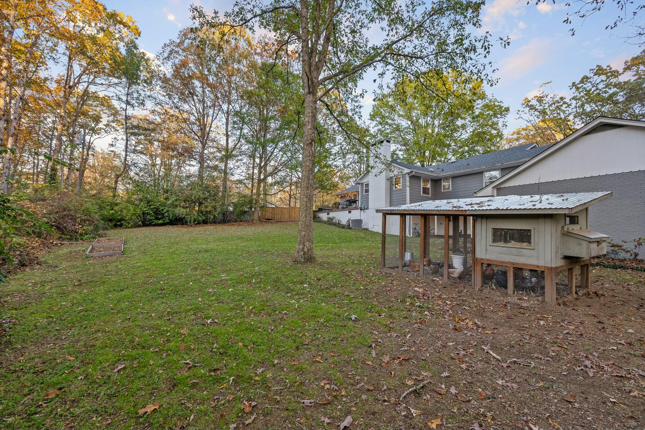 1102 Crown Point Road West Signal Mountain, TN 37377 - Photo 6 of 55 tempImageJjUsZM