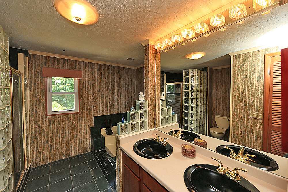 1218 Cooper Drive Raleigh, NC 27607 - Photo 12 of 19 Photo 12