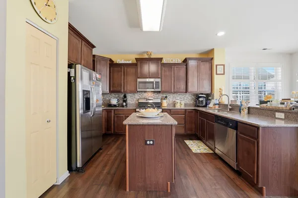 $390,000 | 561 Autumn Circle, Pingree Grove, IL 60140