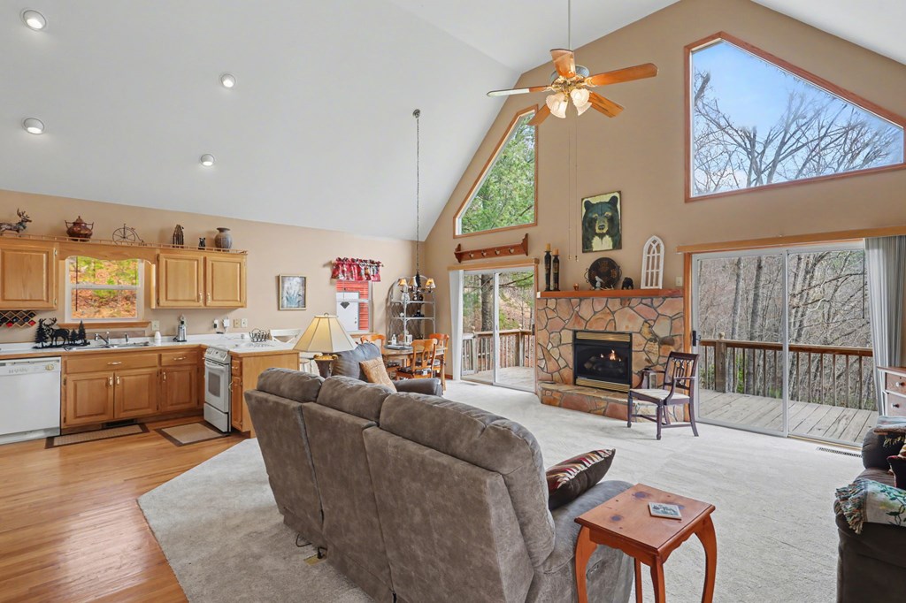 116 Wildwood Road Young Harris, GA 30582 - Photo 11 of 68