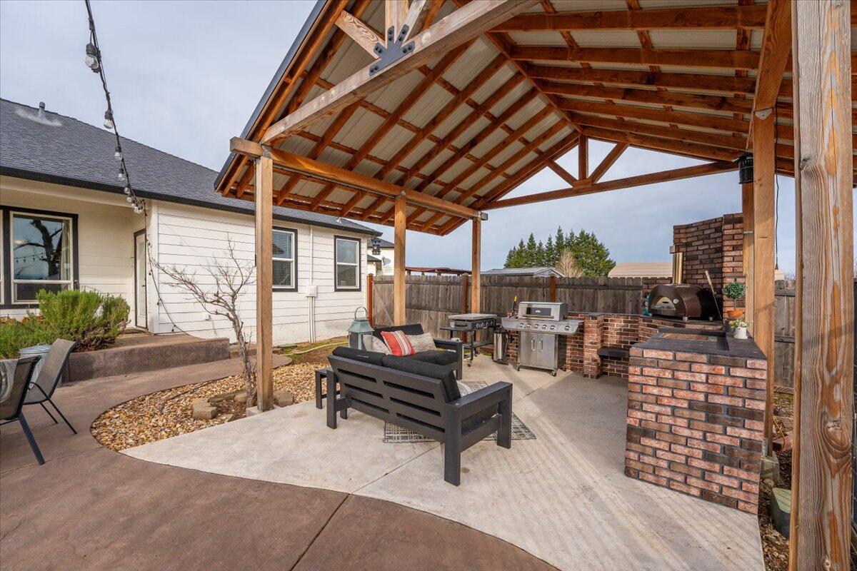 22099 Concept Way Anderson, CA 96007 - Photo 46 of 68 Outdoor Kitchen
