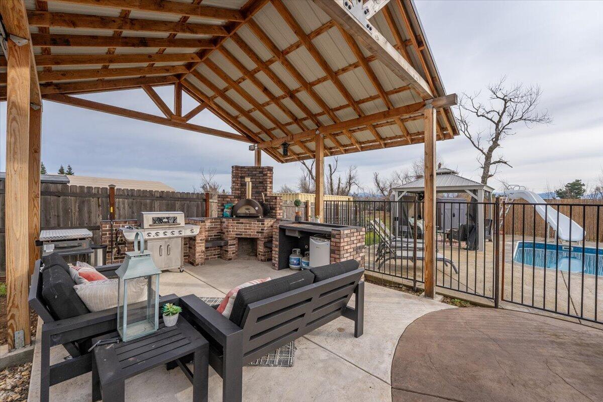 22099 Concept Way Anderson, CA 96007 - Photo 47 of 68 Outdoor Kitchen