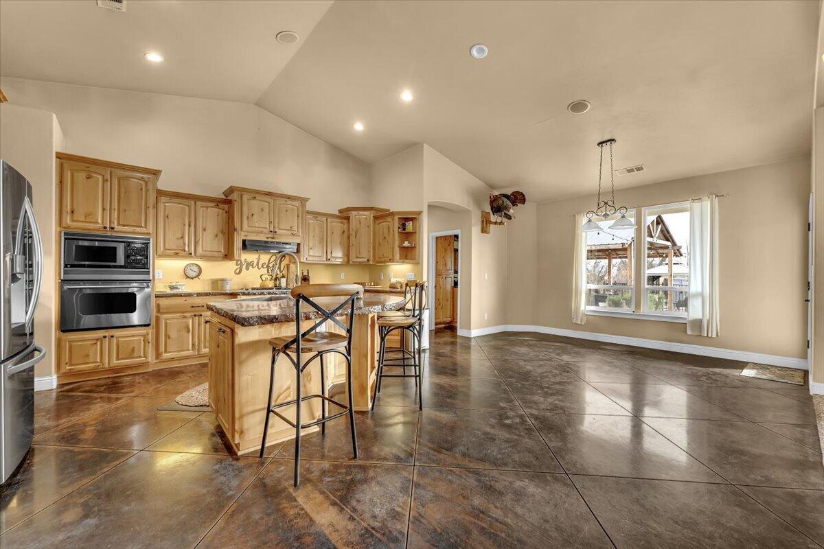 22099 Concept Way Anderson, CA 96007 - Photo 8 of 68 Kitchen Area