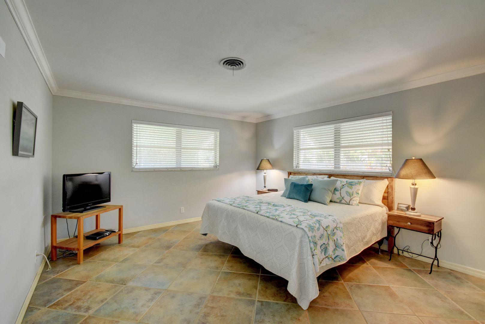 698 Southwest 4th Street Boca Raton, FL 33486 - Photo 26 of 52 Spacious Master Suite