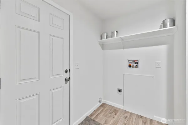 a view of utility room