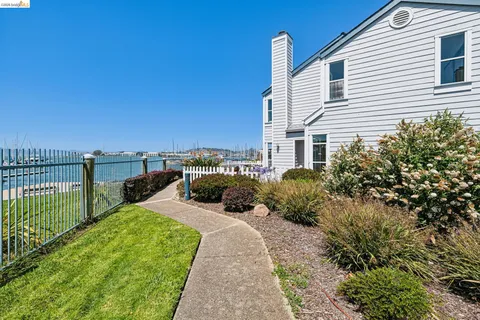$800,000 | 807 Commodore Drive, Richmond, CA 94804