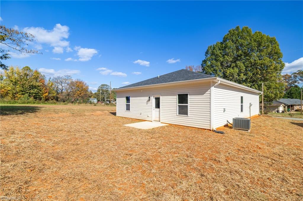 3115 Chapel Street Walkertown, NC 27051 - Photo 24 of 50