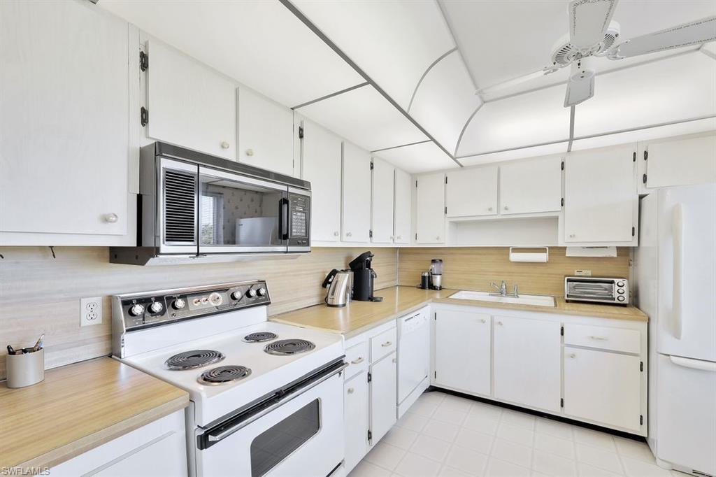 681 Teryl Road, Unit 2244 Naples, FL 34112 - Photo 13 of 35 Gallery Image 13