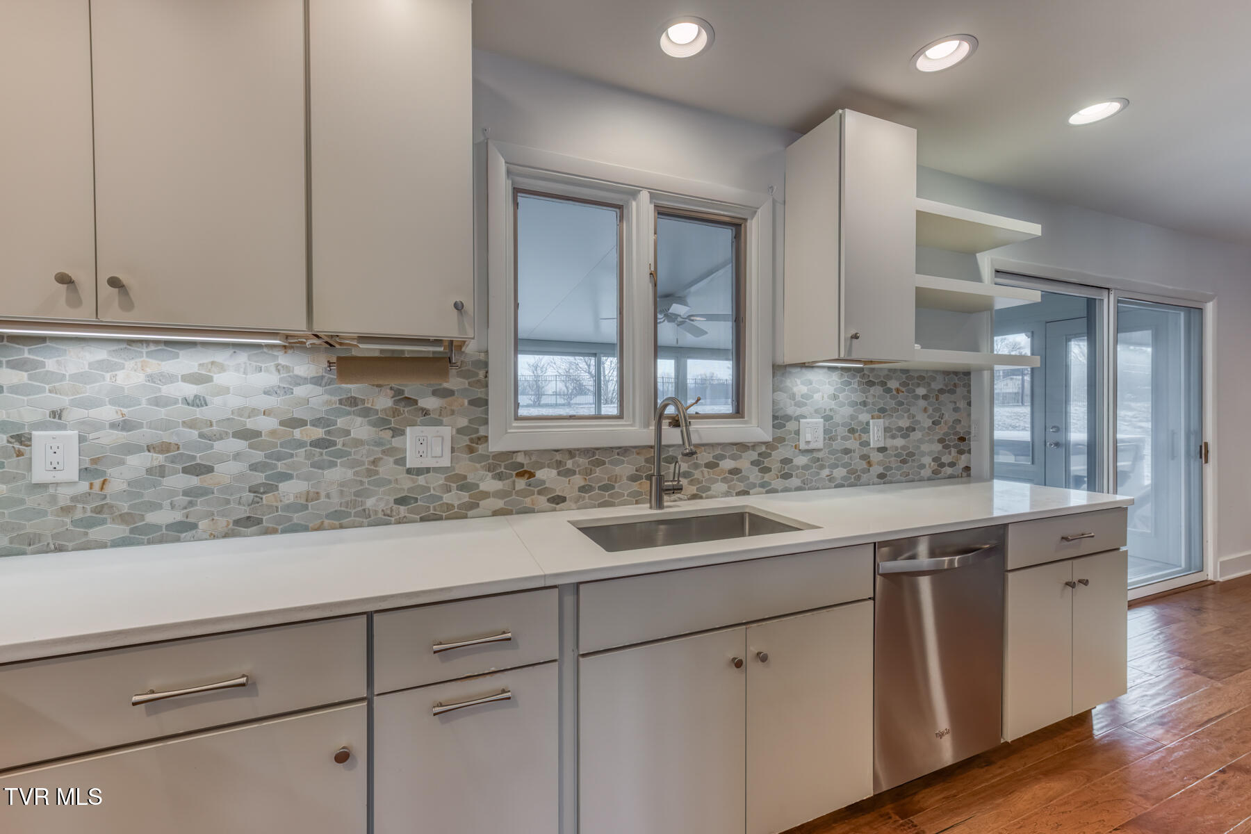 715 Hollyhill Road Johnson City, TN 37604 - Photo 13 of 60 715 Hollyhill Rd-13