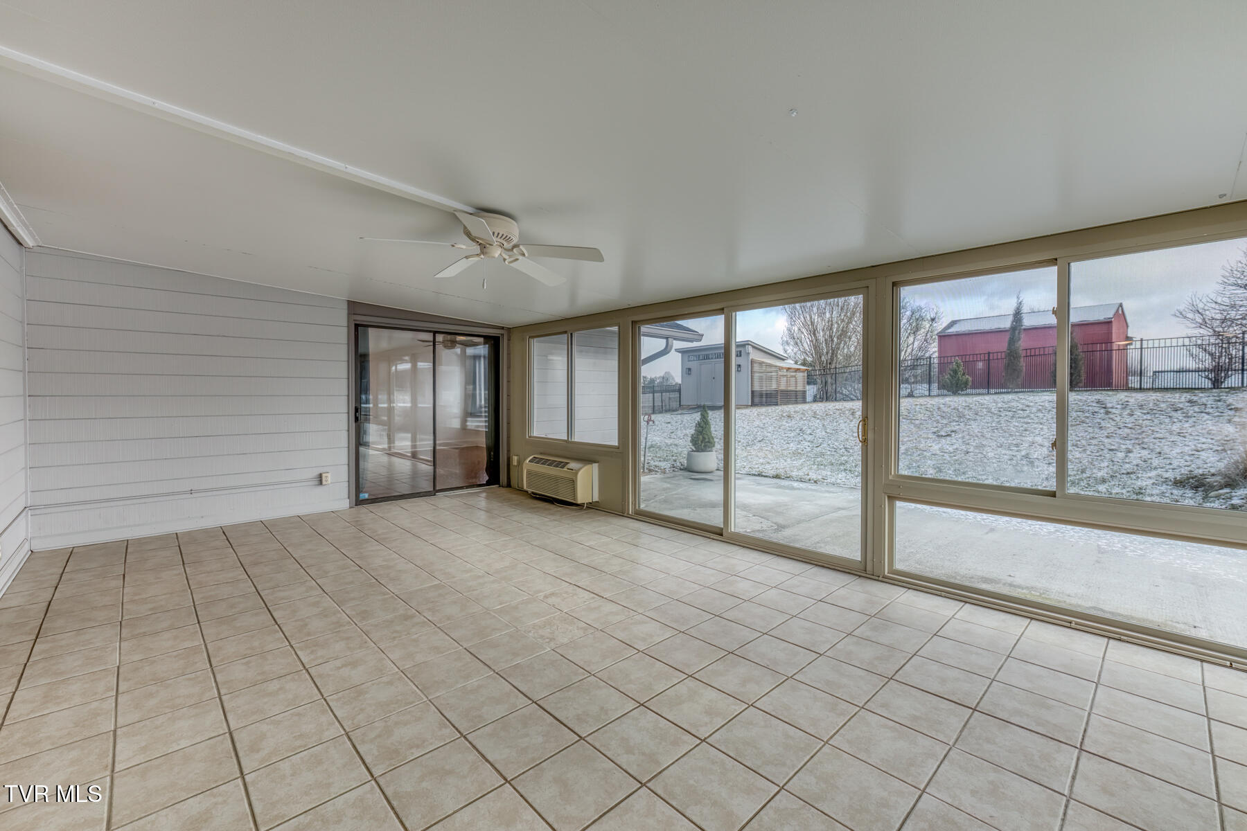 715 Hollyhill Road Johnson City, TN 37604 - Photo 21 of 60 715 Hollyhill Rd-21