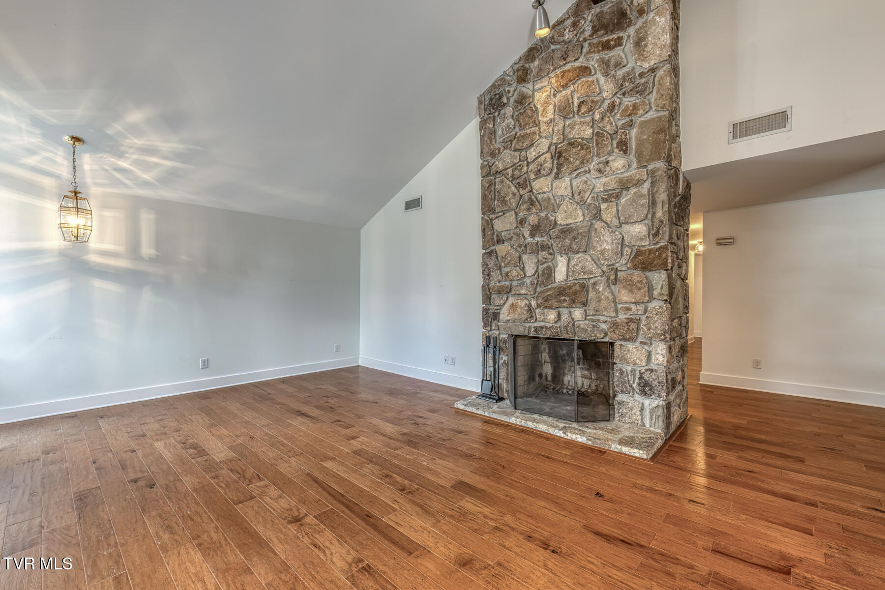 715 Hollyhill Road Johnson City, TN 37604 - Photo 25 of 60 715 Hollyhill Rd-25