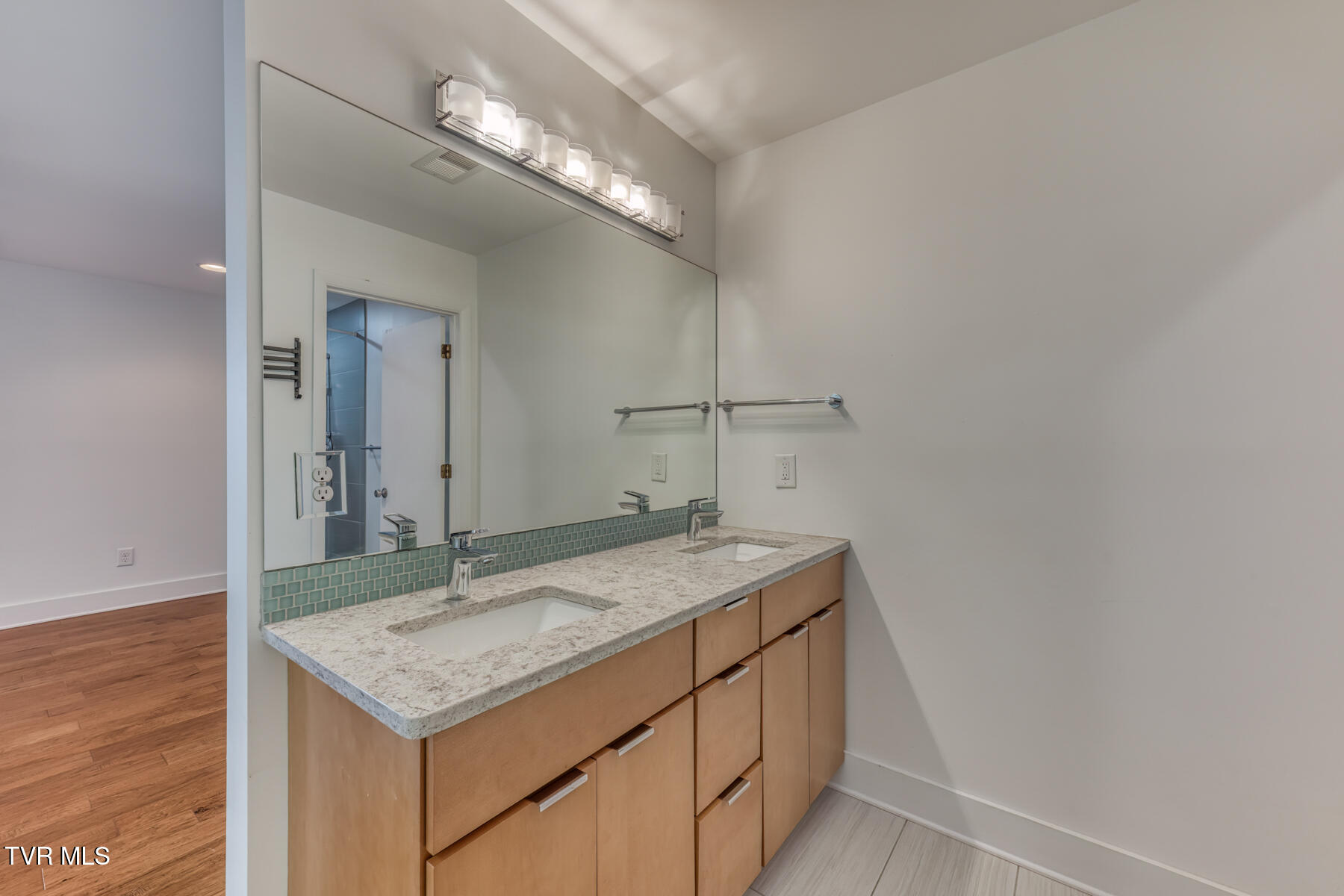 715 Hollyhill Road Johnson City, TN 37604 - Photo 32 of 60 715 Hollyhill Rd-32