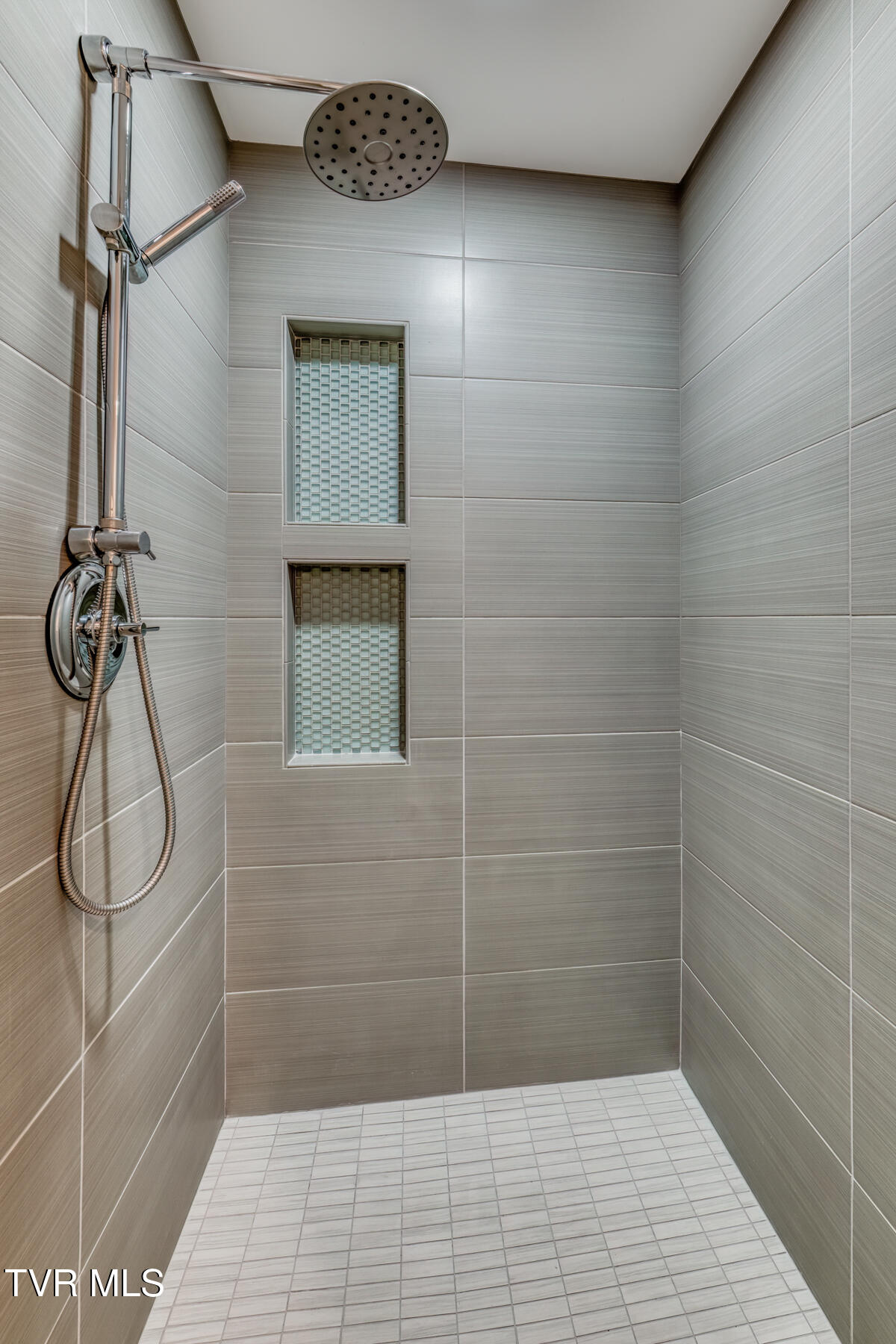 715 Hollyhill Road Johnson City, TN 37604 - Photo 34 of 60 715 Hollyhill Rd-34