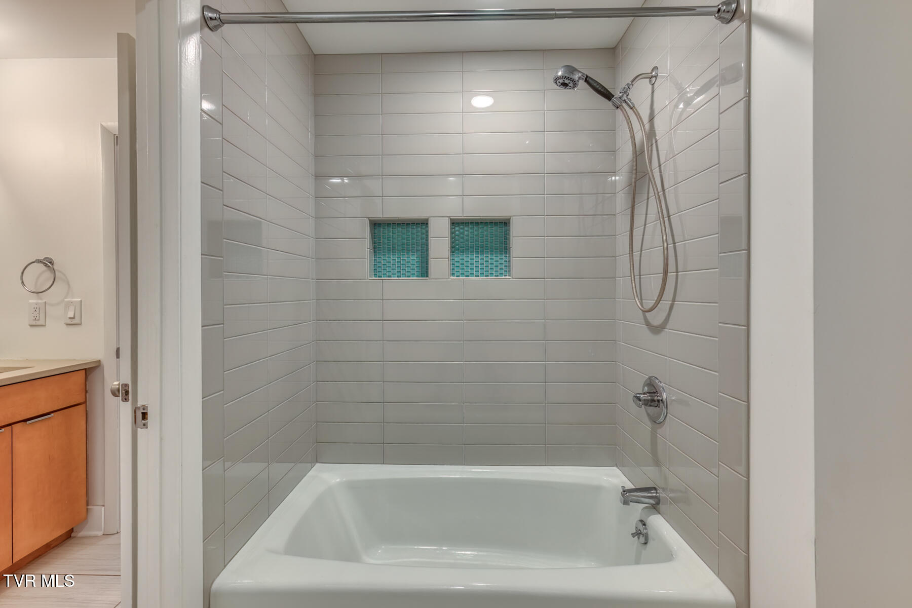 715 Hollyhill Road Johnson City, TN 37604 - Photo 38 of 60 715 Hollyhill Rd-38