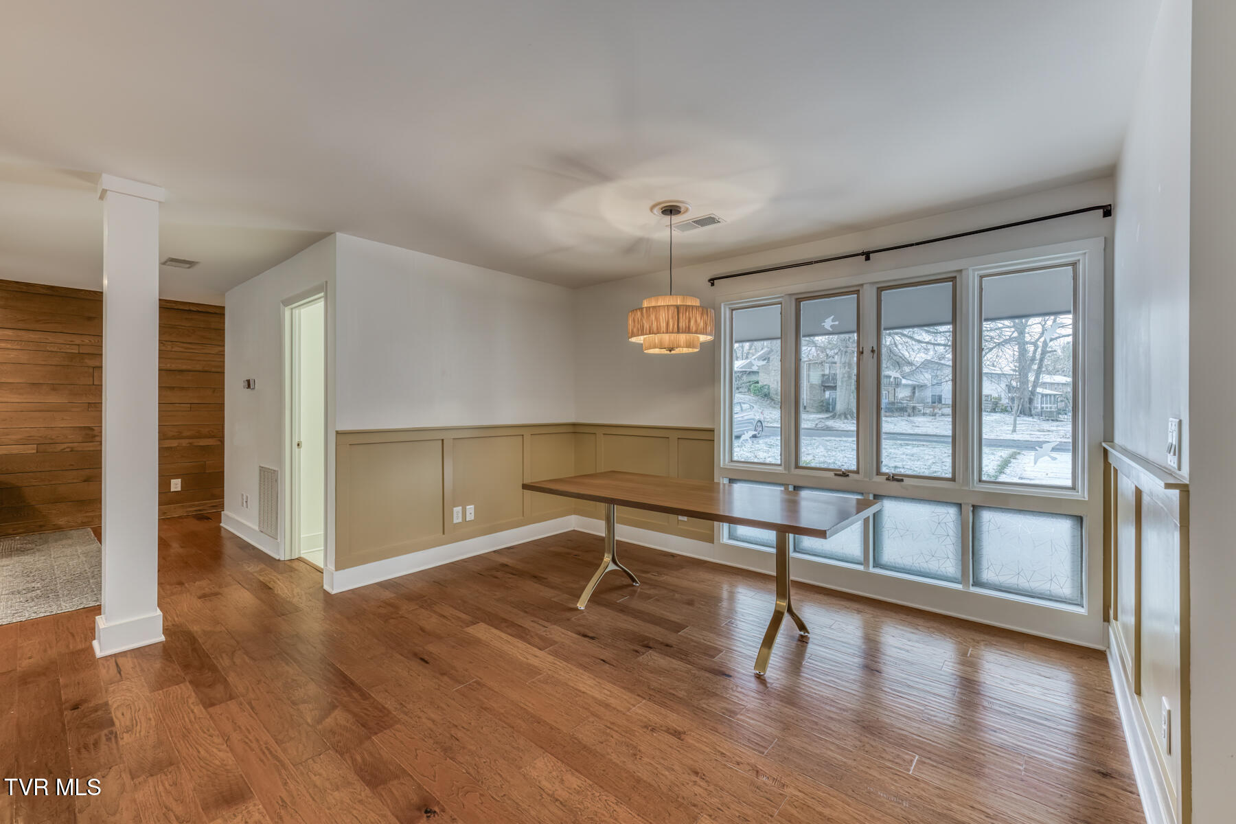 715 Hollyhill Road Johnson City, TN 37604 - Photo 6 of 60 715 Hollyhill Rd-6