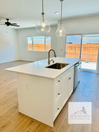 $2,595 | 334 Aria Avenue South, Madera, CA 93636