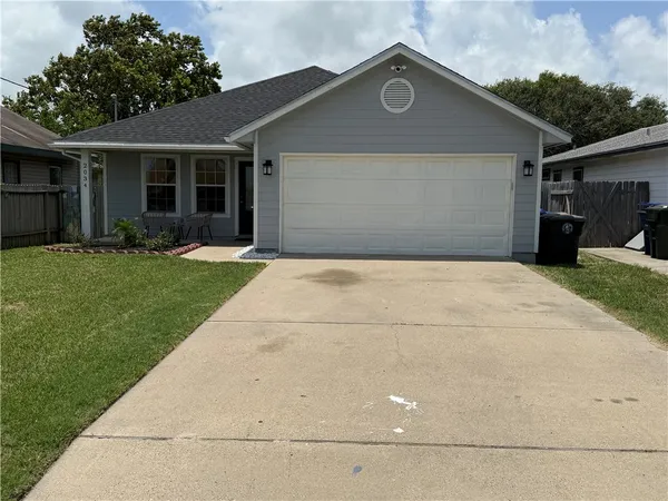 $2,195 | 2034 Sunnycrest Street, Corpus Christi, TX 78418