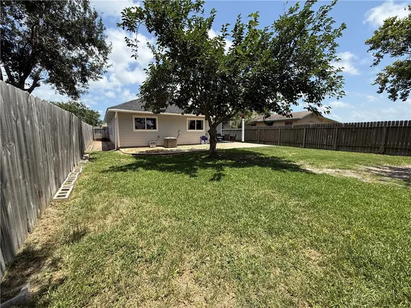 $2,195 | 2034 Sunnycrest Street, Corpus Christi, TX 78418