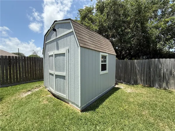 $2,195 | 2034 Sunnycrest Street, Corpus Christi, TX 78418