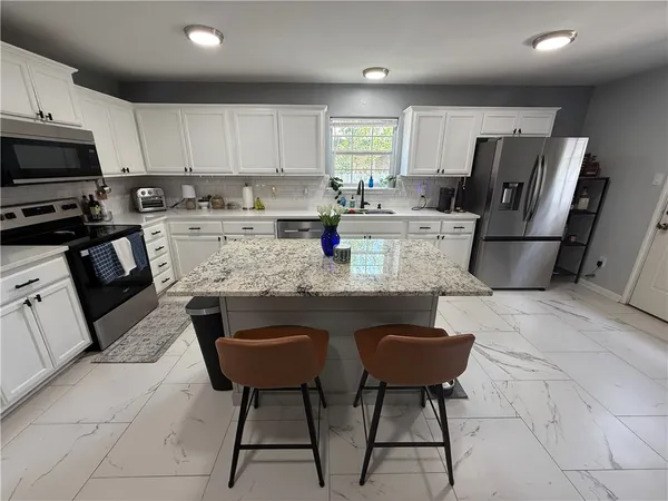 $2,195 | 2034 Sunnycrest Street, Corpus Christi, TX 78418