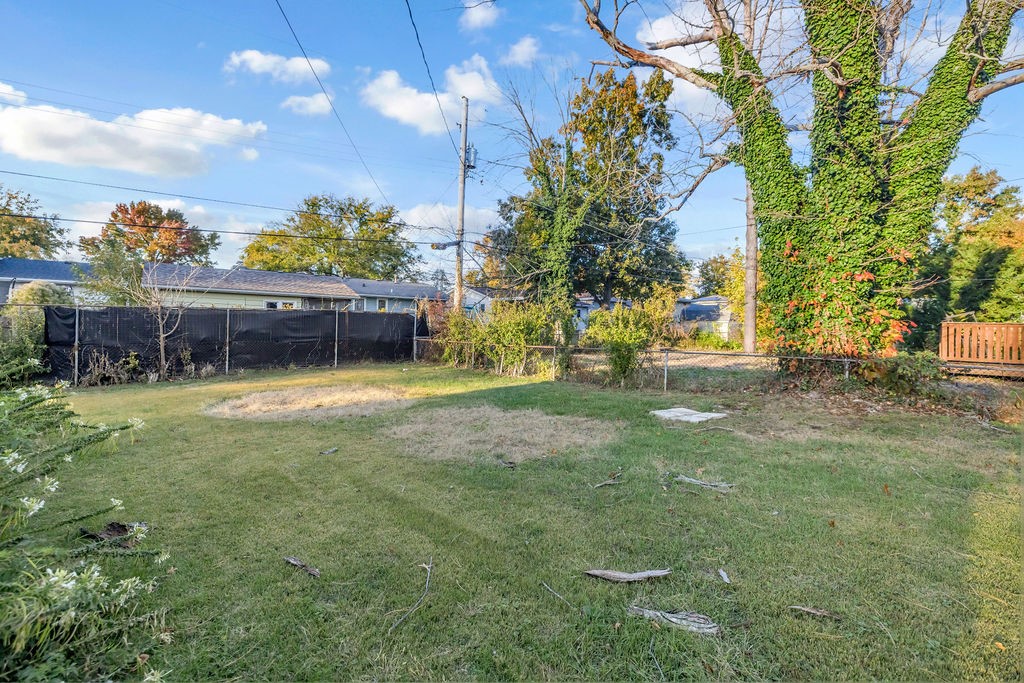 2306 Yorkshire Drive Decatur, IL 62526 - Photo 19 of 21 Gallery Image 19