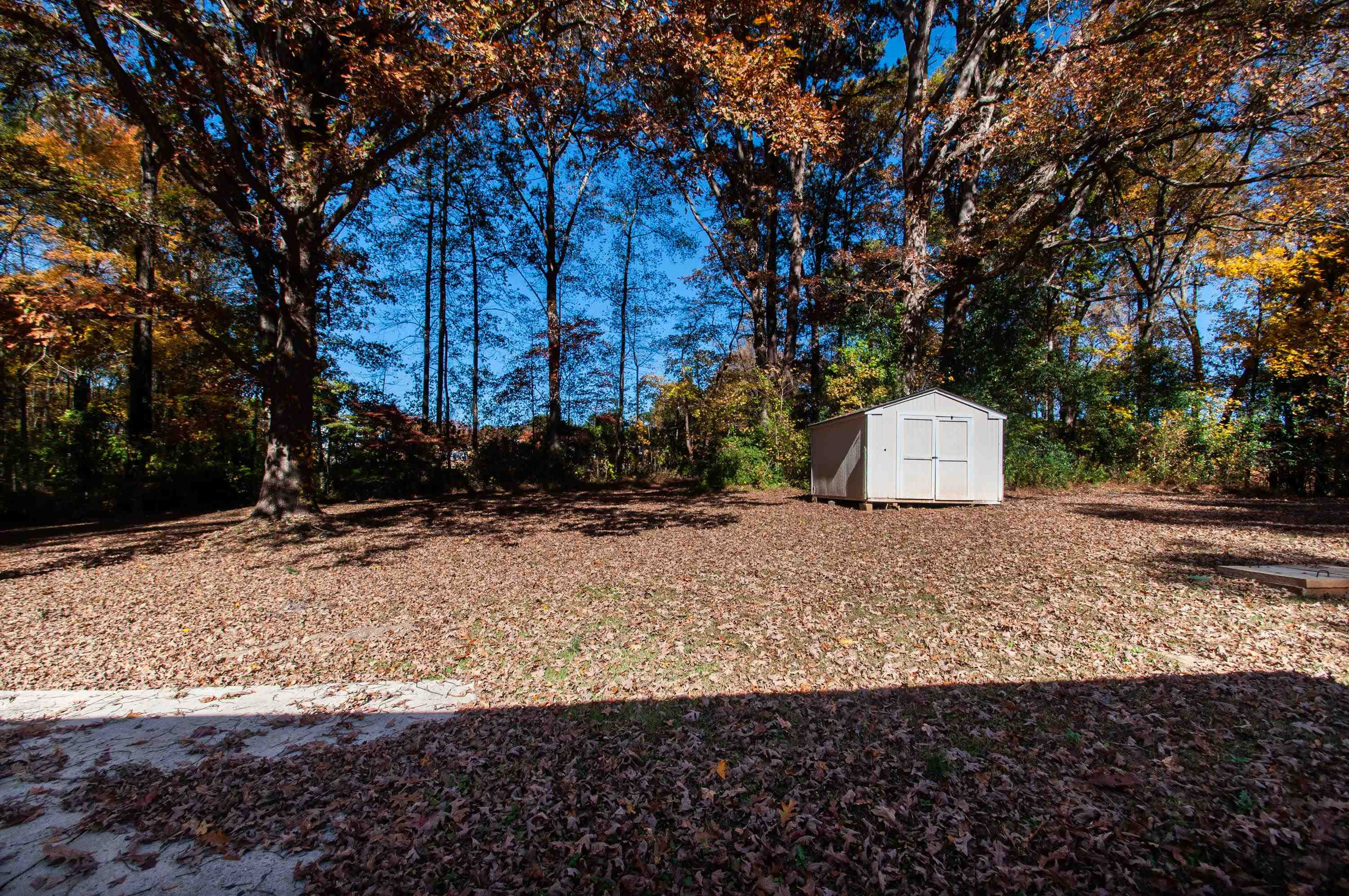 810-806 Grovemont Road Raleigh, NC 27603 - Photo 22 of 26 Backyard