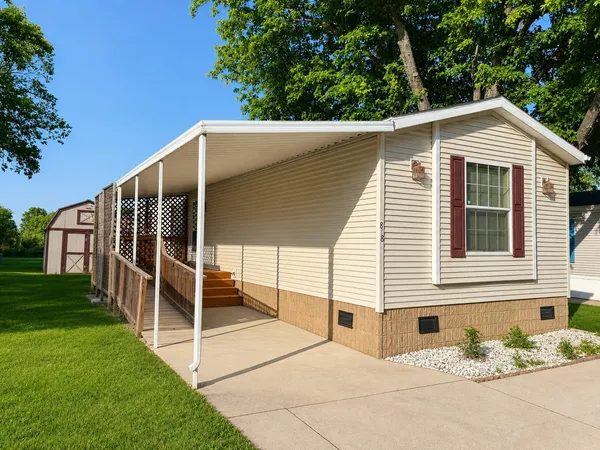$49,900 | 818 Peach Tree Street, Urbana, IL 61802