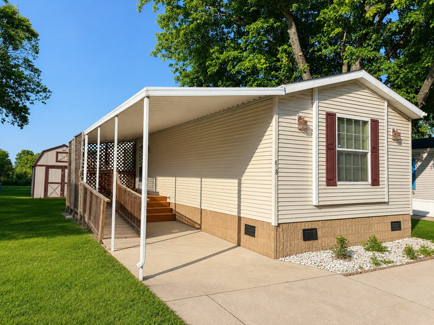 818 Peach Tree Street Urbana, IL 61802 - Photo 1 of 8