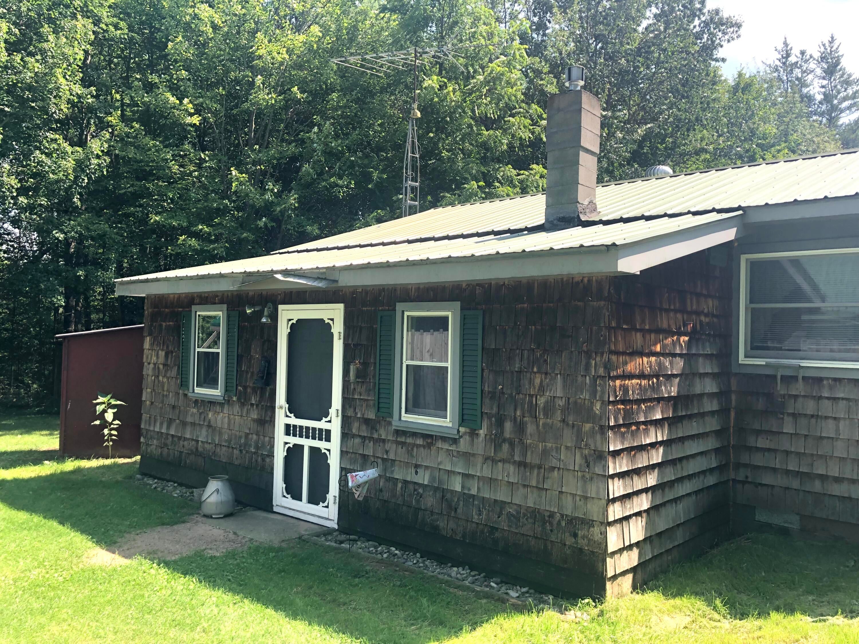11878 Maple Valley Road Roscommon, MI 48653 - Photo 20 of 34 Gallery Image 20
