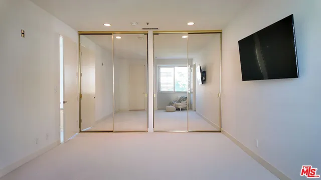 $999,000 | 2131 Century Park Lane, Unit 301, Los Angeles, CA 90067