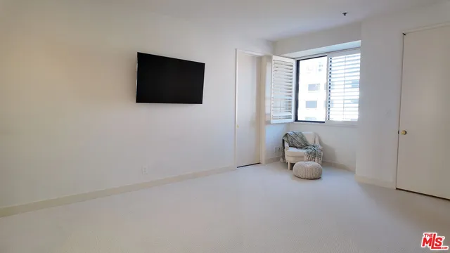 $999,000 | 2131 Century Park Lane, Unit 301, Los Angeles, CA 90067