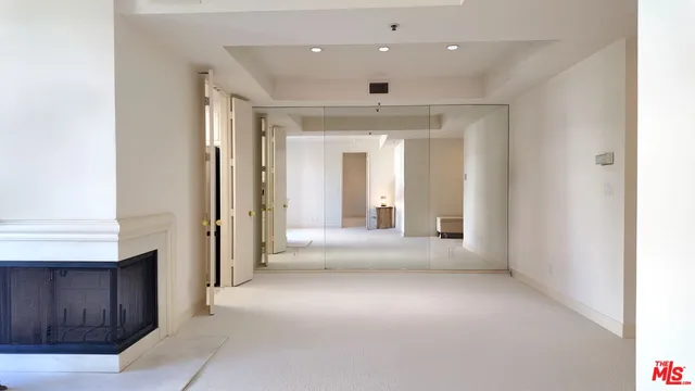 $999,000 | 2131 Century Park Lane, Unit 301, Los Angeles, CA 90067