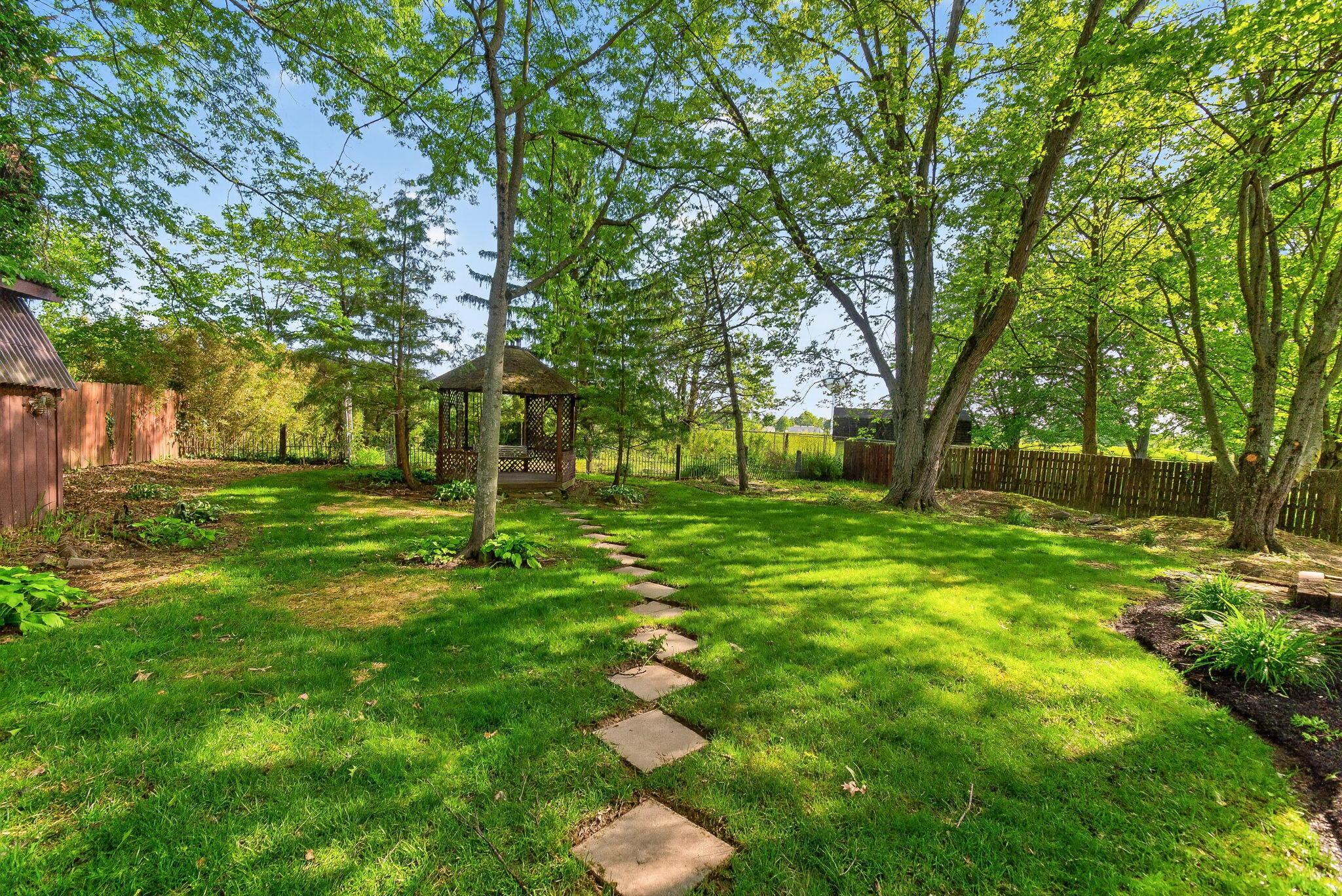 181 Greenbrier Road Sunbury, OH 43074 - Photo 47 of 60 181 Greenbrier (Exterior)-15