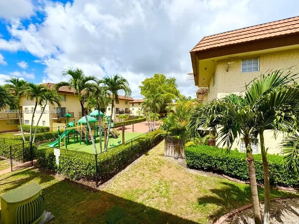 $2,350 | 8600 Southwest 109th Avenue, Unit 4202, Miami, FL 33173
