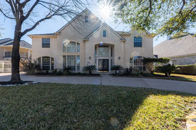 $699,990 | 9723 Willowbridge Park Boulevard, Houston, TX 77064
