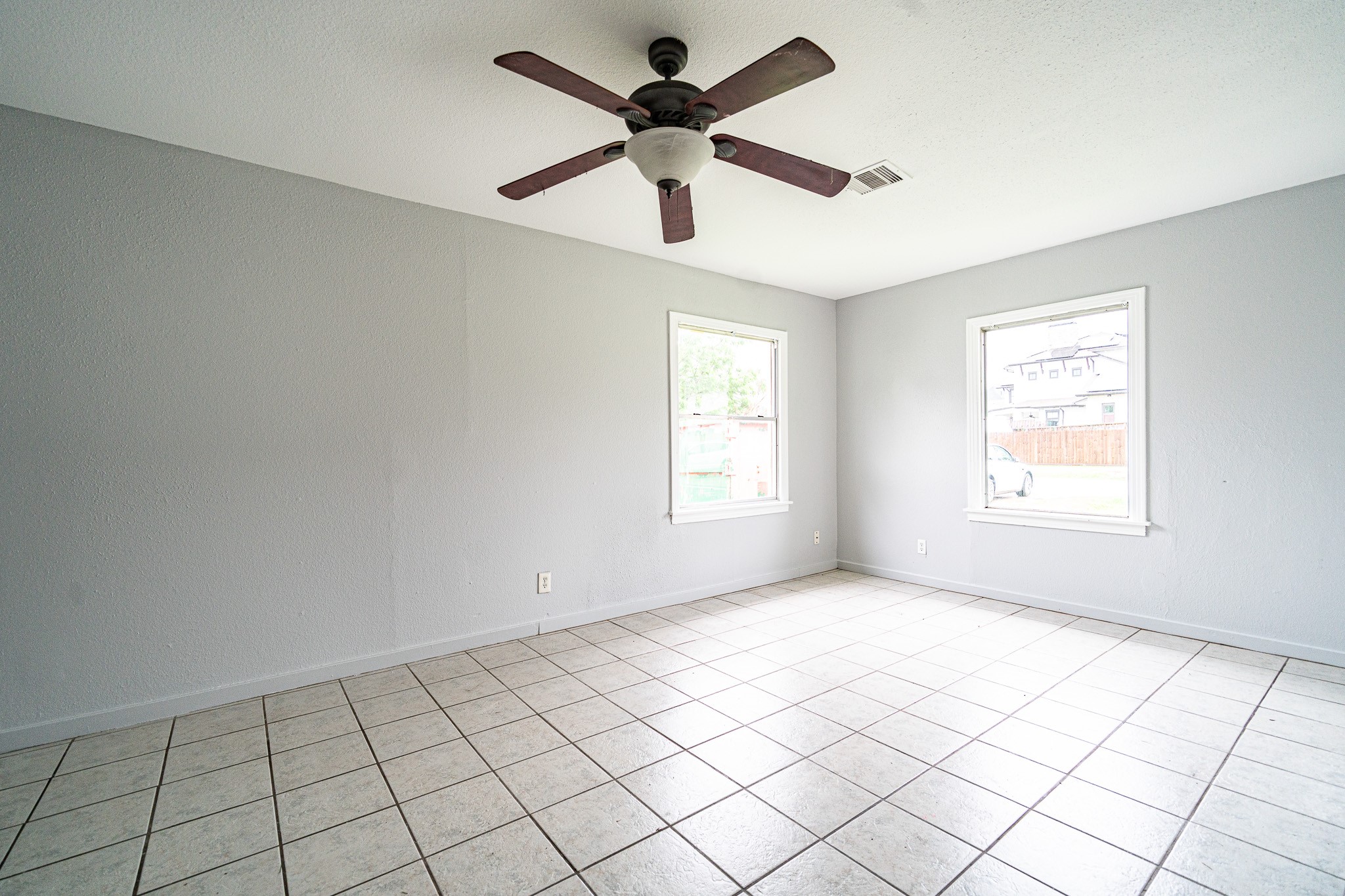 6417 Rolla Street Houston, TX 77055 - Photo 12 of 18