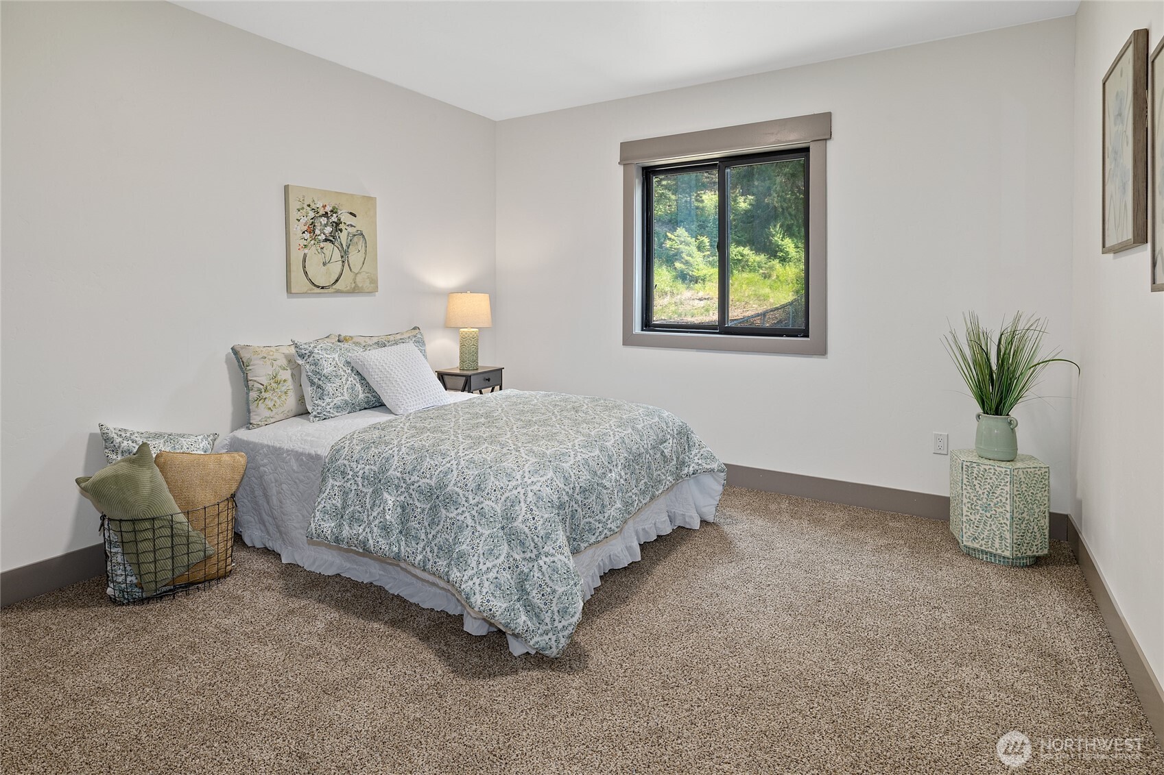 70 Gobblers Knob Road Cle Elum, WA 98922 - Photo 2 of 30 a bedroom with a bed and a window