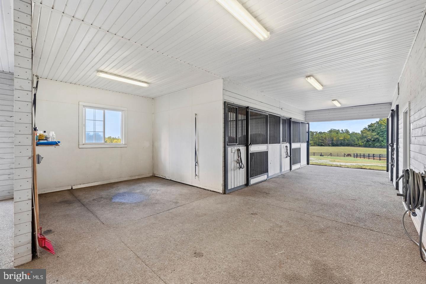 19113 Irby Spring Road Rockville, VA 23146 - Photo 13 of 75 Wash stall