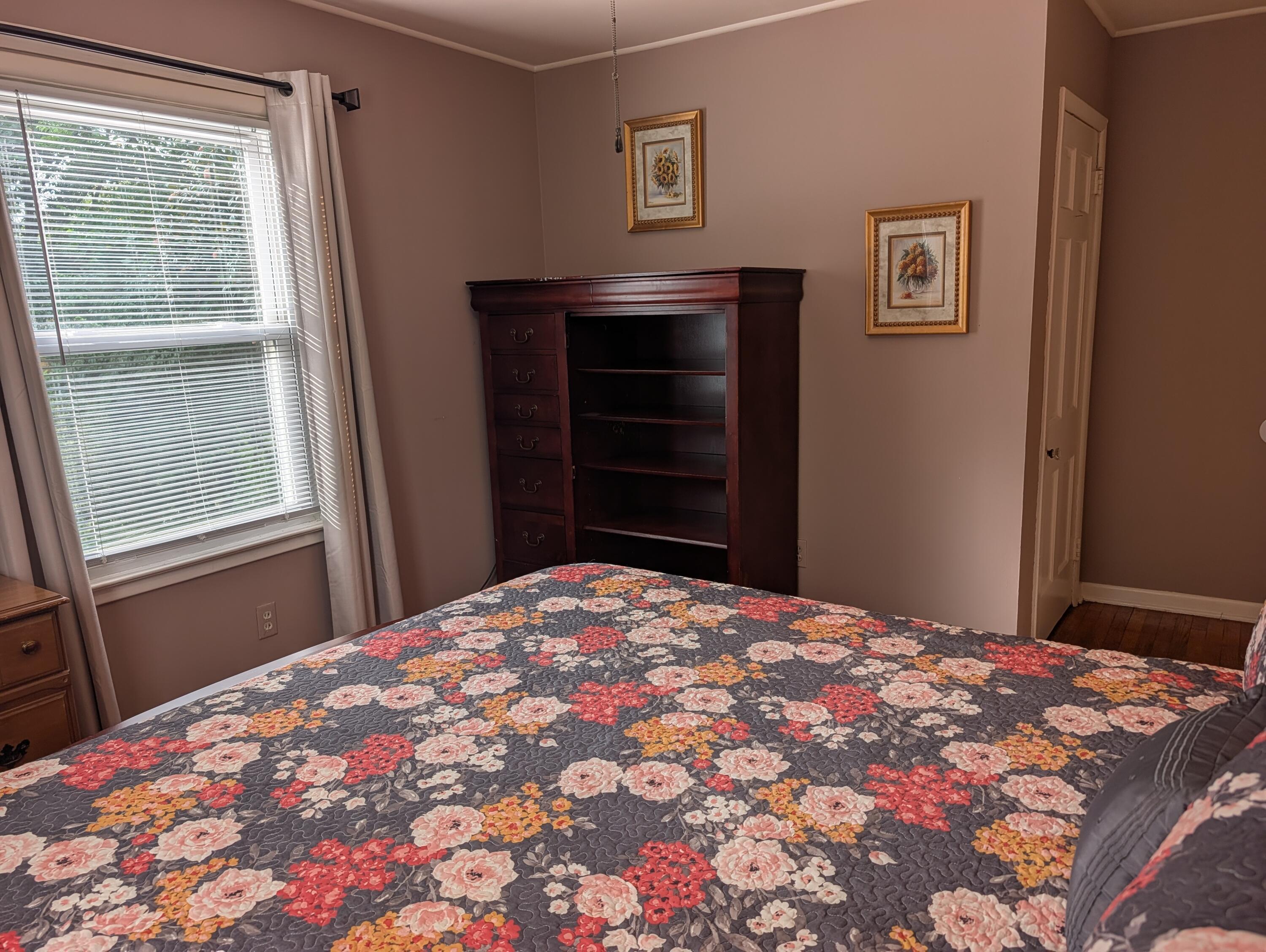341 Vermont Avenue Oak Ridge, TN 37830 - Photo 38 of 79 PXL_20260814_215743709.RAW-01