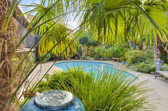 $1,149,000 | 3305 Inverness Court, Sacramento, CA 95821