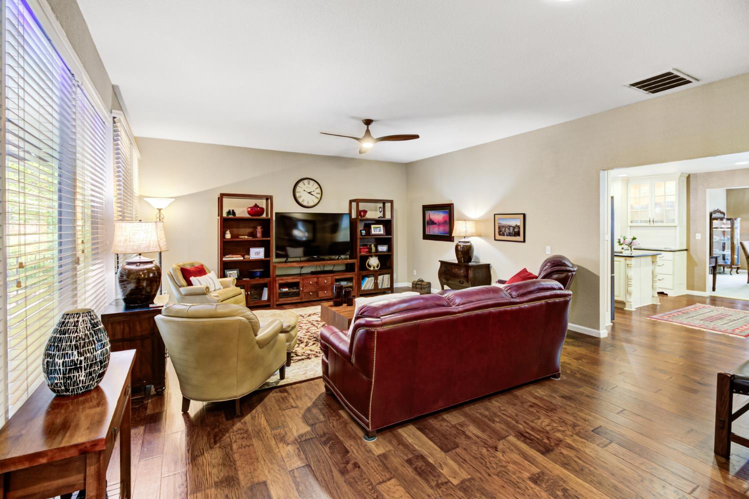 3305 Inverness Court Sacramento, CA 95821 - Photo 15 of 64